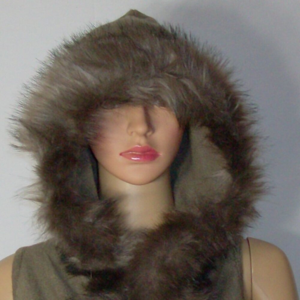 Faux Fur Trim Oversized Hooded Vest with Tassels Northern Angel Size S/M